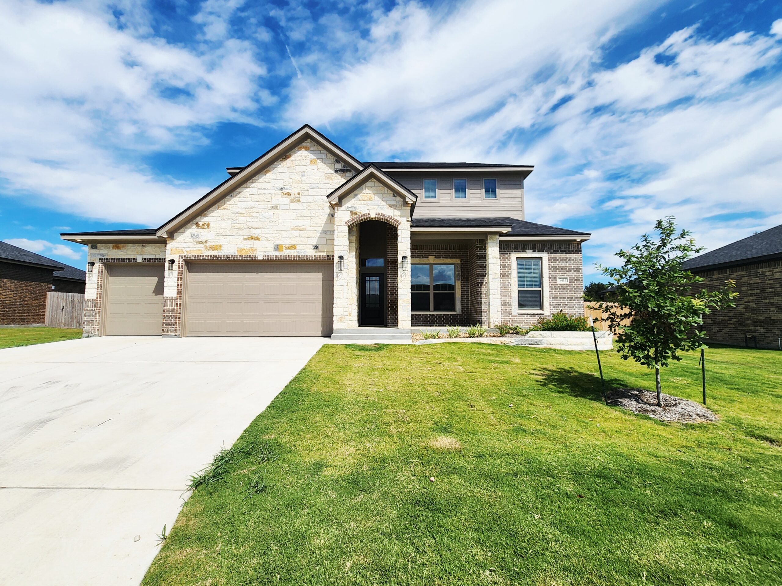 5413 Espiritu Santo, Belton, TX 76513 — Andice plan by Carothers Executive Homes in Three Creeks, Belton, Texas