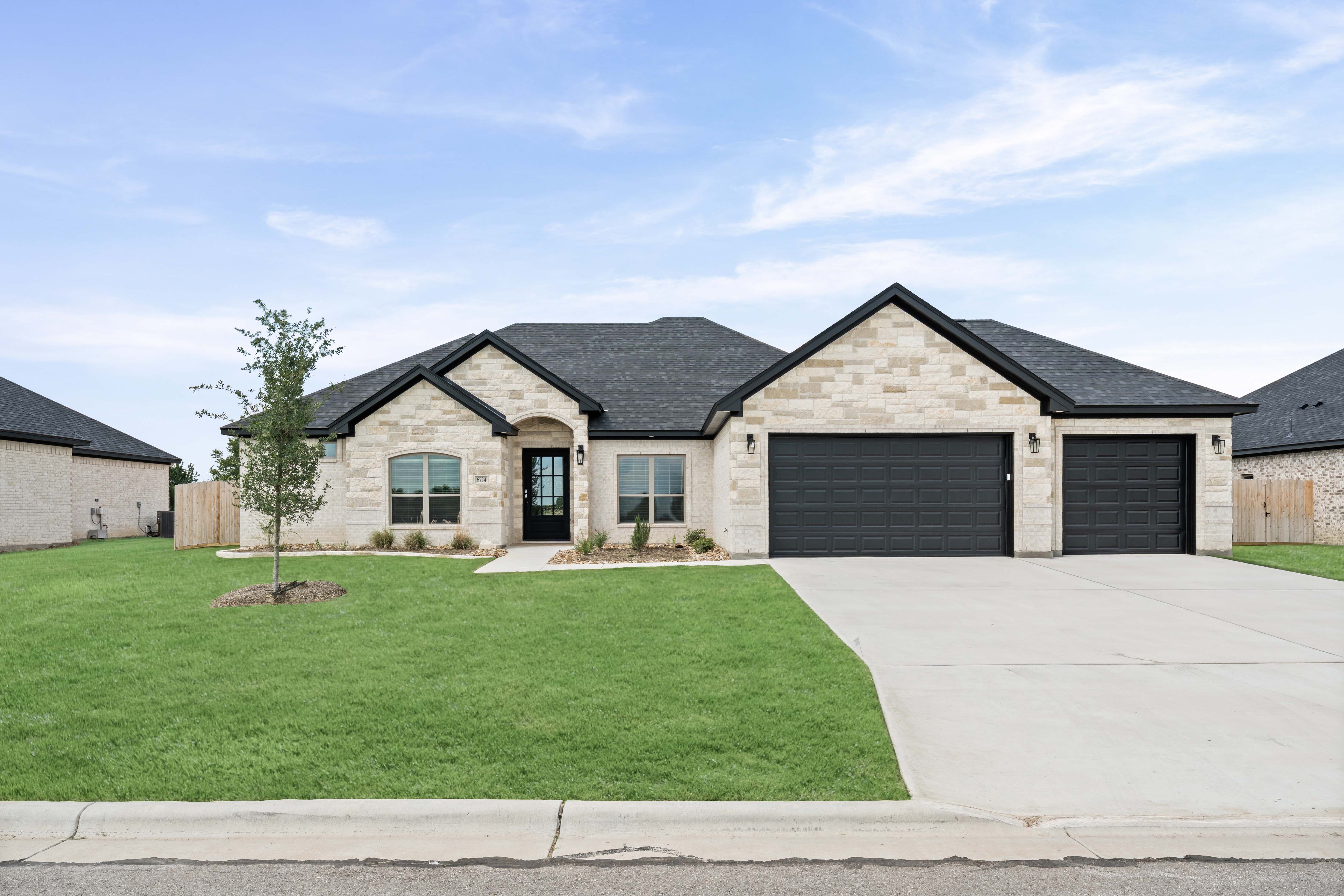 6724 Mamaw, Temple, TX 76502 — Palms plan by Carothers Executive Homes in Wilma's Way, Temple, Texas