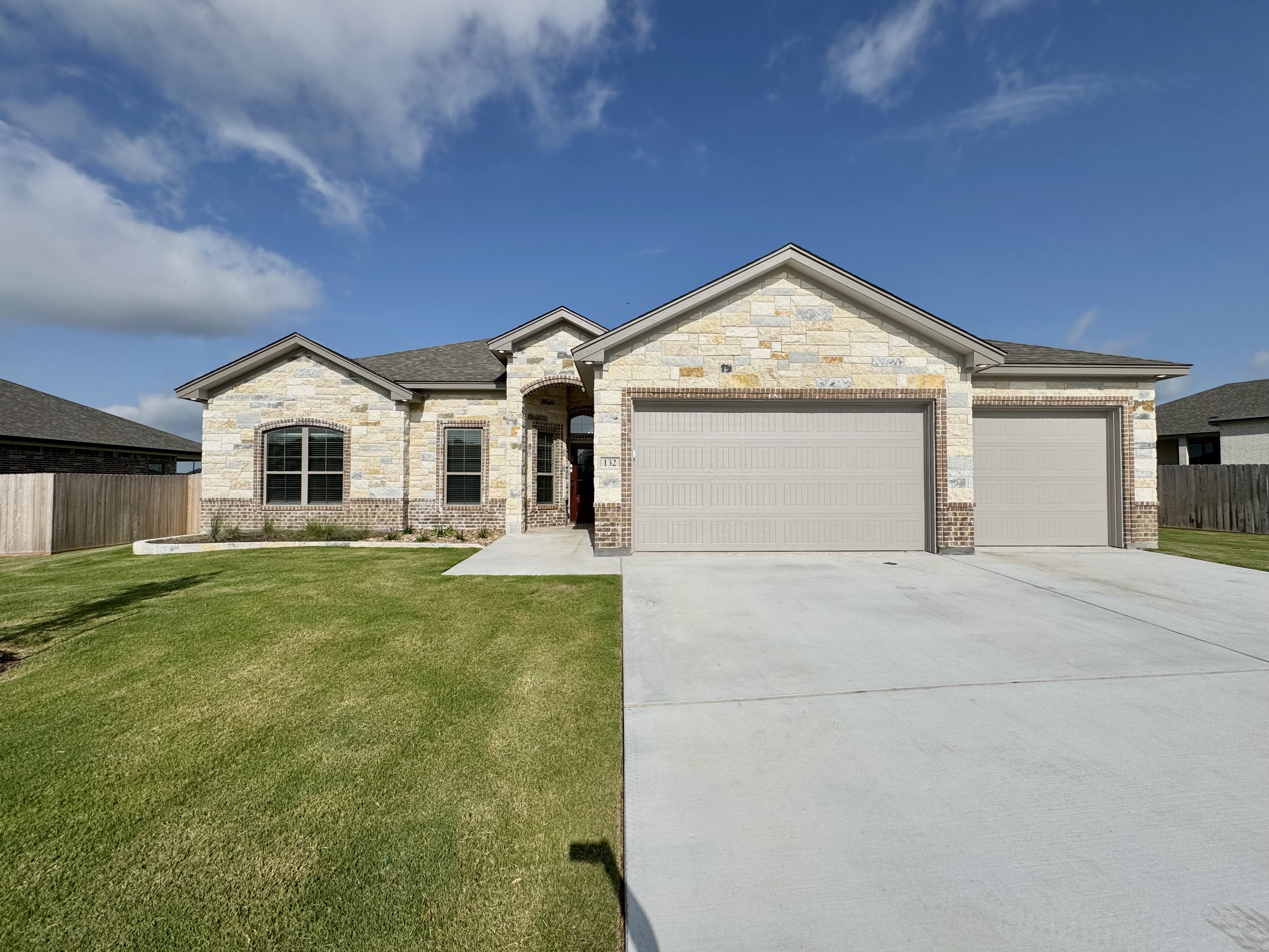 132 Lasso Loop, Lorena, TX 76655 — Nugget plan by Carothers Executive Homes in Rosenthal Estates, Lorena, Texas