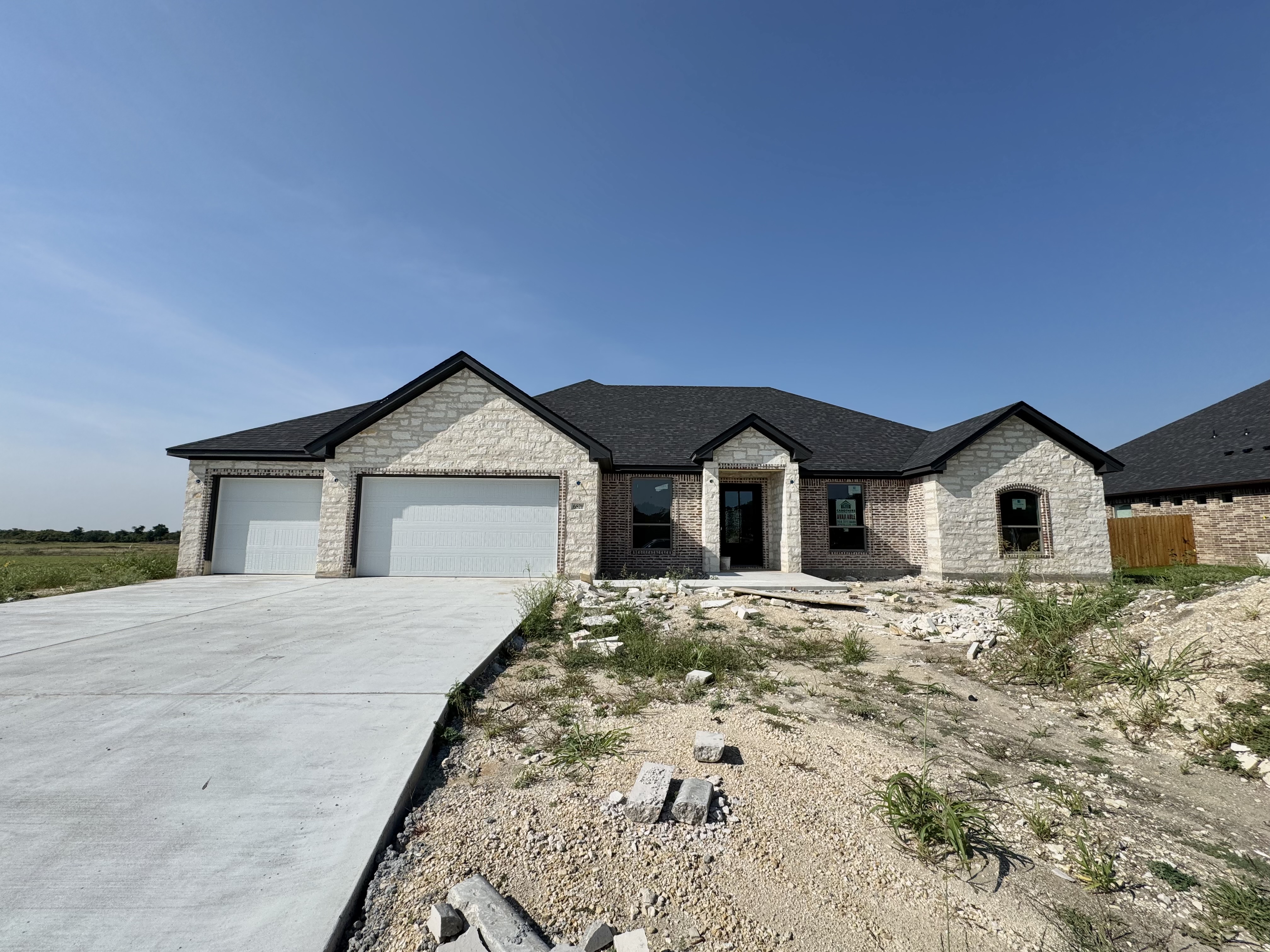 6821 Mamaw, Temple, TX 76502 — Clinton plan by Carothers Executive Homes in Wilma's Way, Temple, Texas